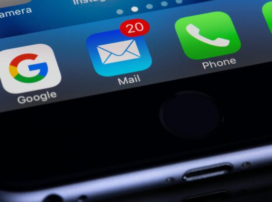 Why Businesses Should Choose Microsoft 365 Email Hosting Over Private Email Services